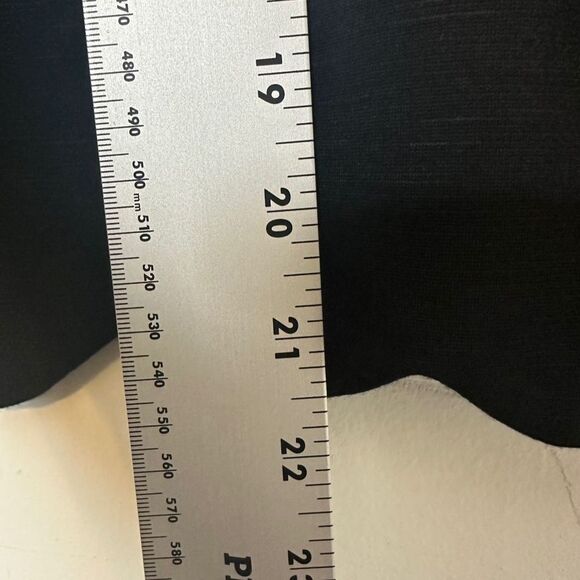 Skies Are Blue Plus Size 1X Black Scalloped Edge Pencil Mini Skirt - Picture 7 of 9